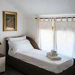 Viale Hambury 51 דירה