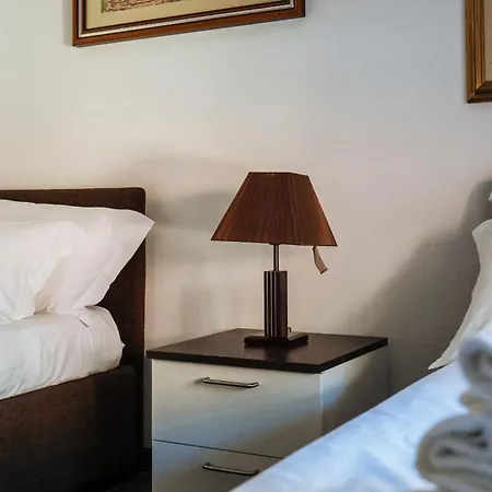 Viale Hambury 51 Apartment *