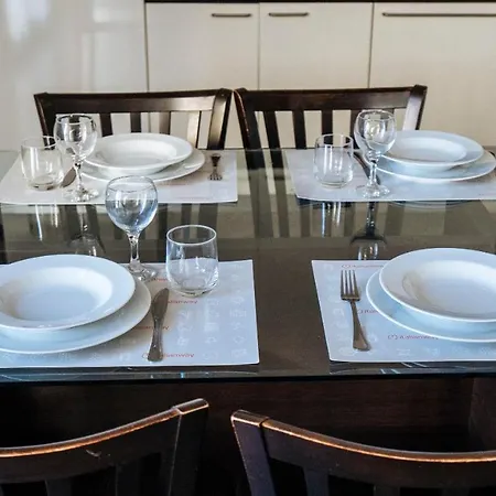 Viale Hambury 51 Apartamento