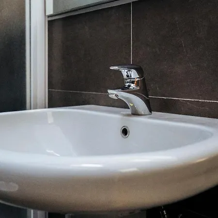 Viale Hambury 51 * Alassio