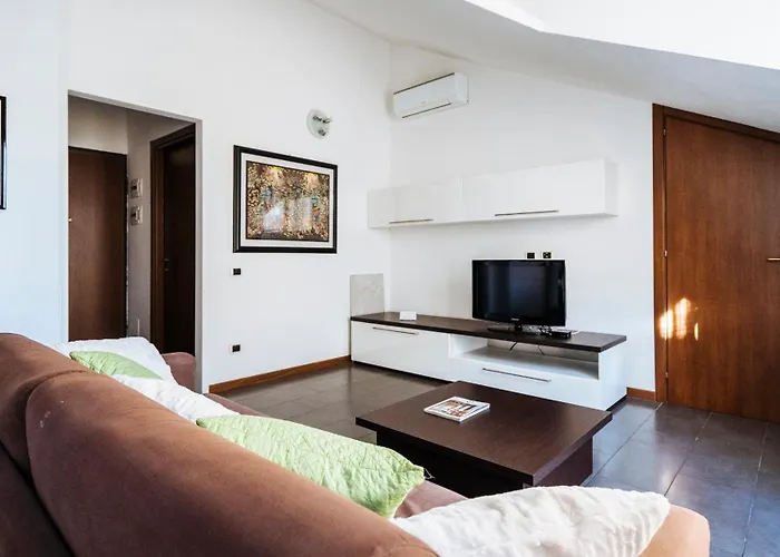 Apartment Viale Hambury 51 *