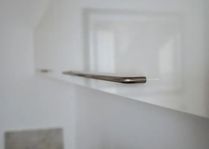 Viale Hambury 51 * Alassio