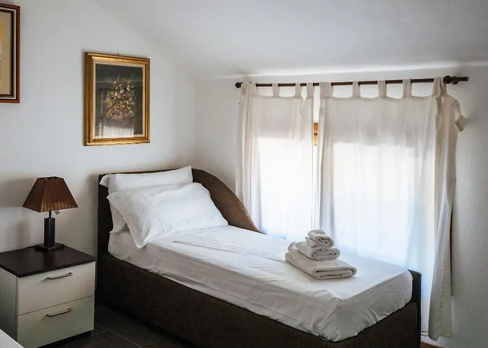 Viale Hambury 51 Apartment